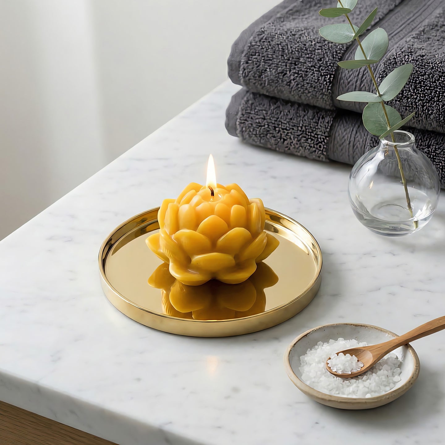 Lotus Beeswax Candle Accord 3